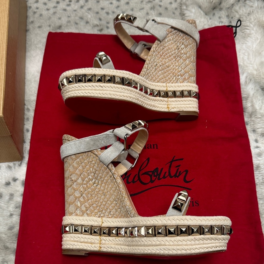 Christian Louboutin Cataclou Espadrilles Beige Studded Platform Sandals NEW - Picture 7 of 12